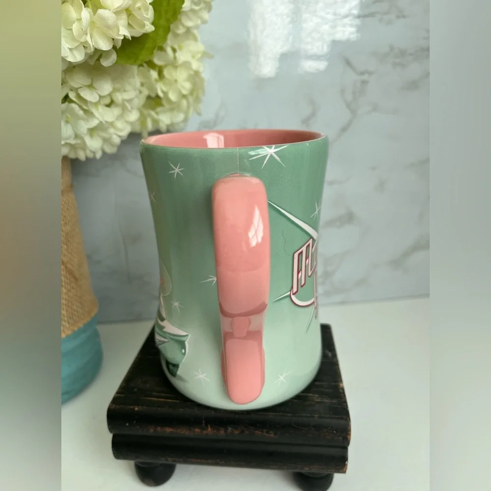 NWT Disney Parks Snow White “The Kindest One Of All” Wishing Well Ceramic Mug - Picture 3 of 6